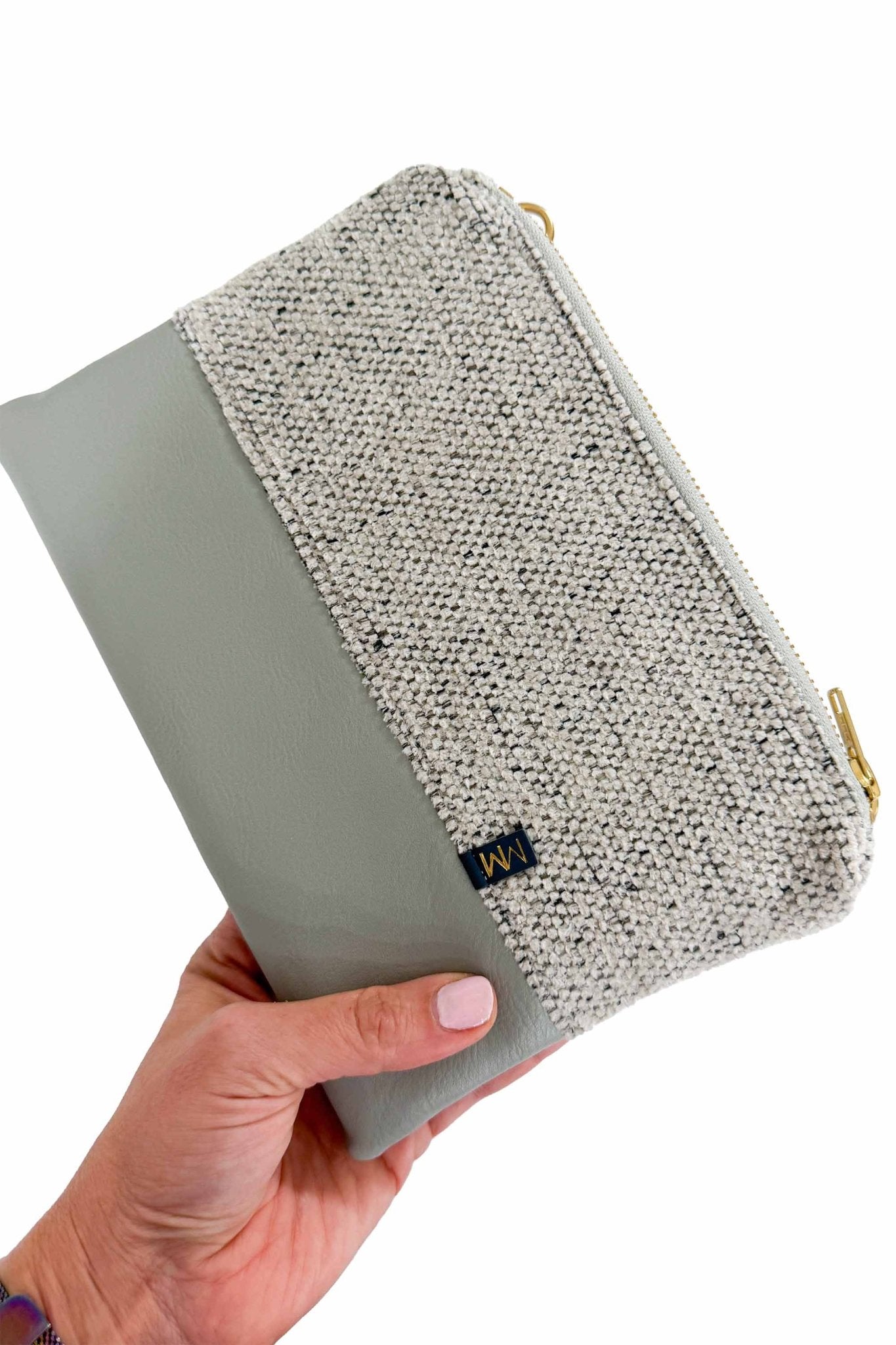Light Grey Vegan Leather Wristlet – Convertible Crossbody Wallet - Modern Makerie