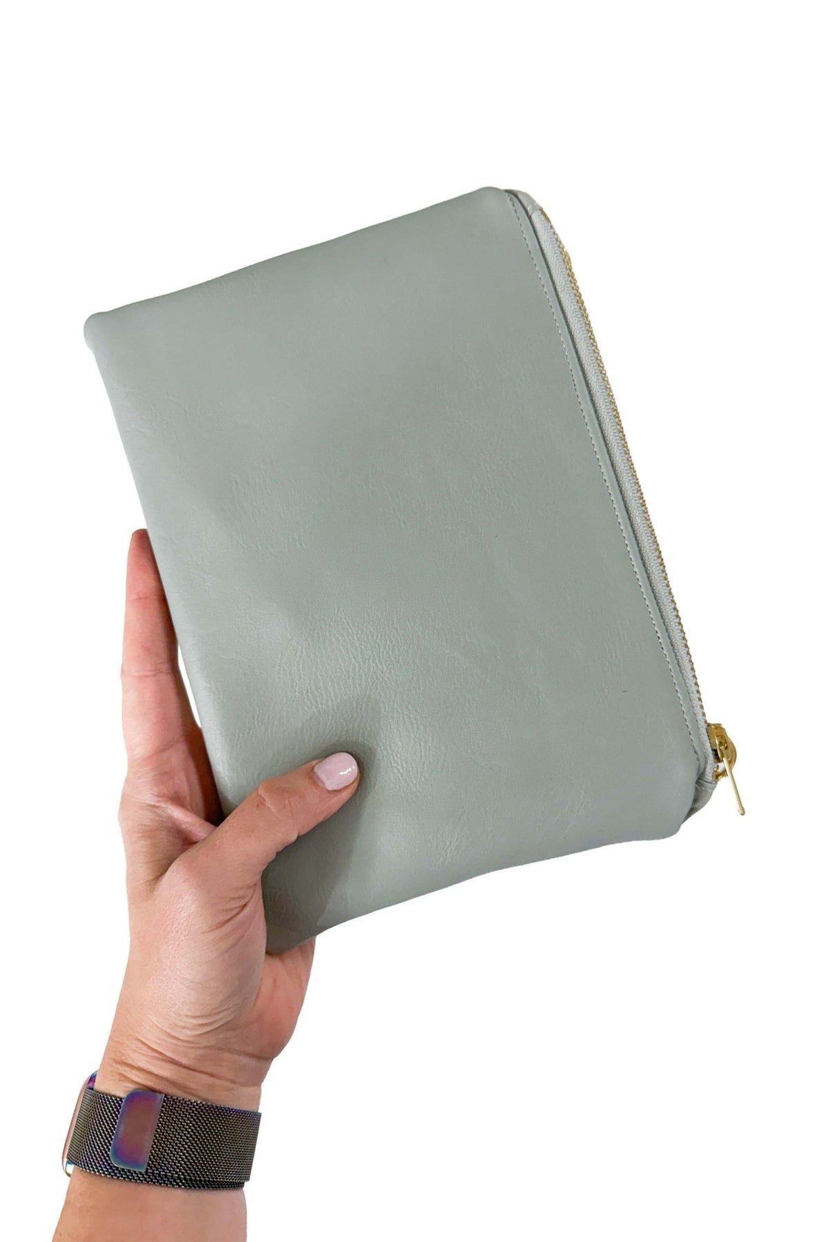 Light Grey Vegan Leather Wristlet – Convertible Crossbody Wallet - Modern Makerie