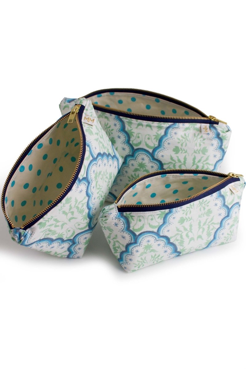 Mint Blue Scallop 3 - Piece Toiletry Bag Set – Elegant Travel Bundle - Modern Makerie