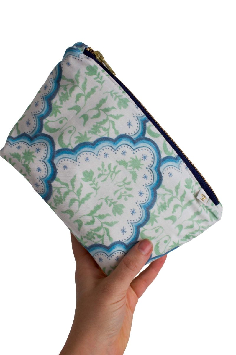 Mint Blue Scallop 3 - Piece Toiletry Bag Set – Elegant Travel Bundle - Modern Makerie