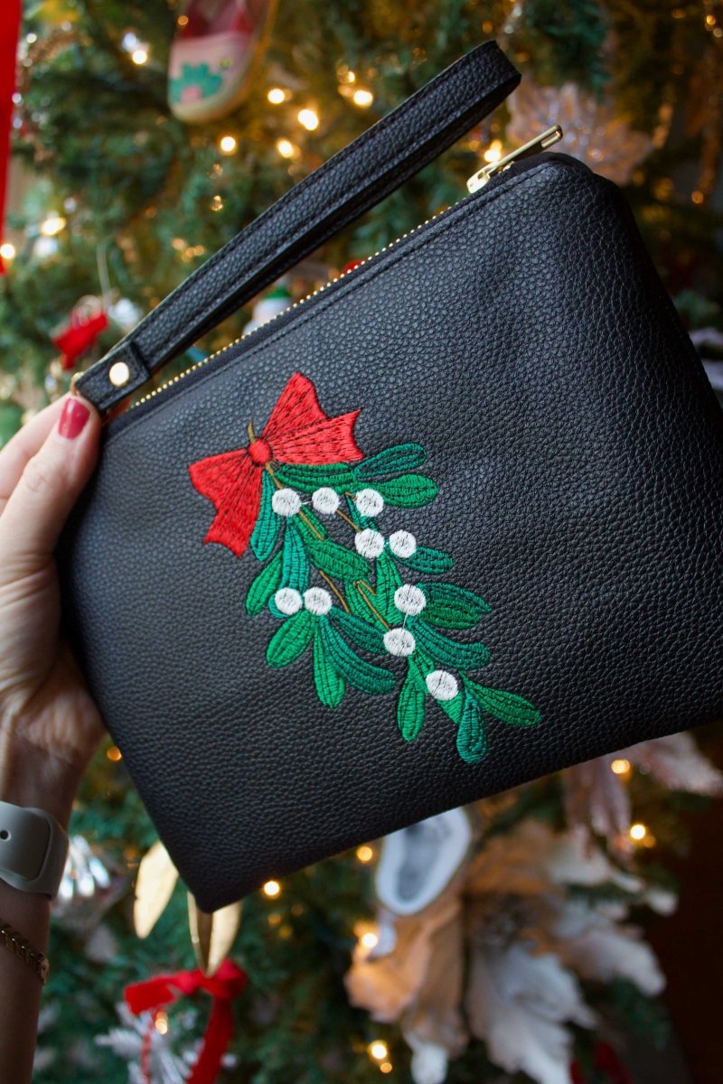 Mistletoe Convertible Crossbody Wristlet+ XL - Modern Makerie