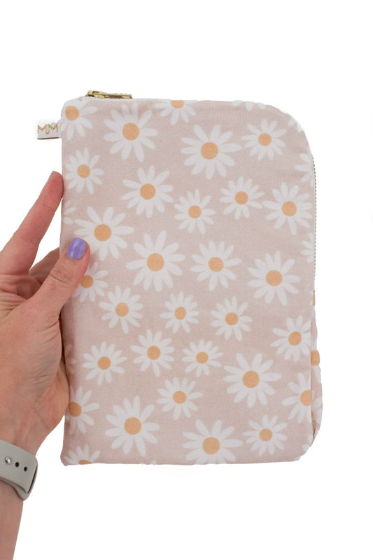 Modern Daisy Diaper and Wipe Pouch - Modern Makerie