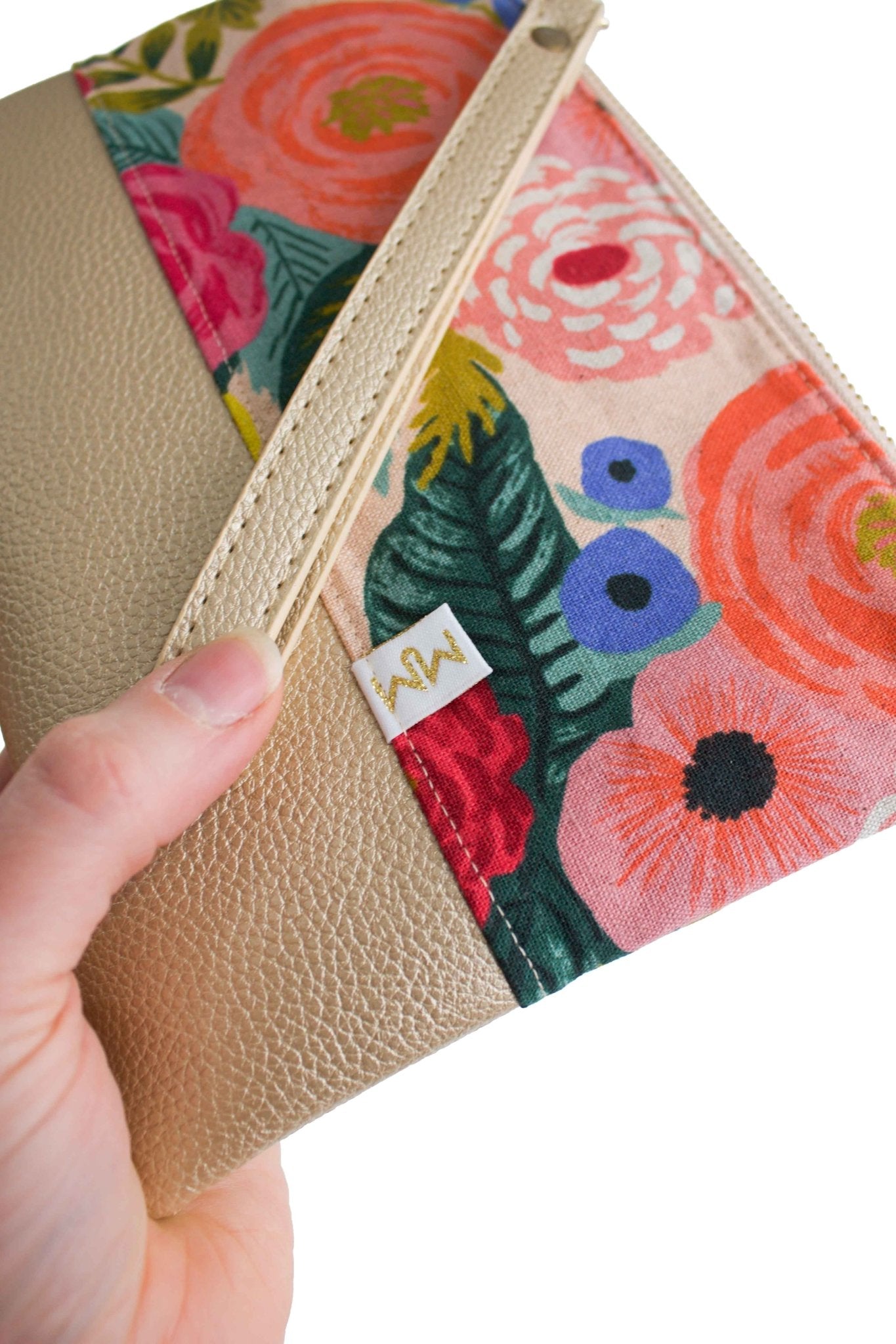 Primrose Garden Vegan Leather Wristlet – Convertible Crossbody Wallet - Modern Makerie