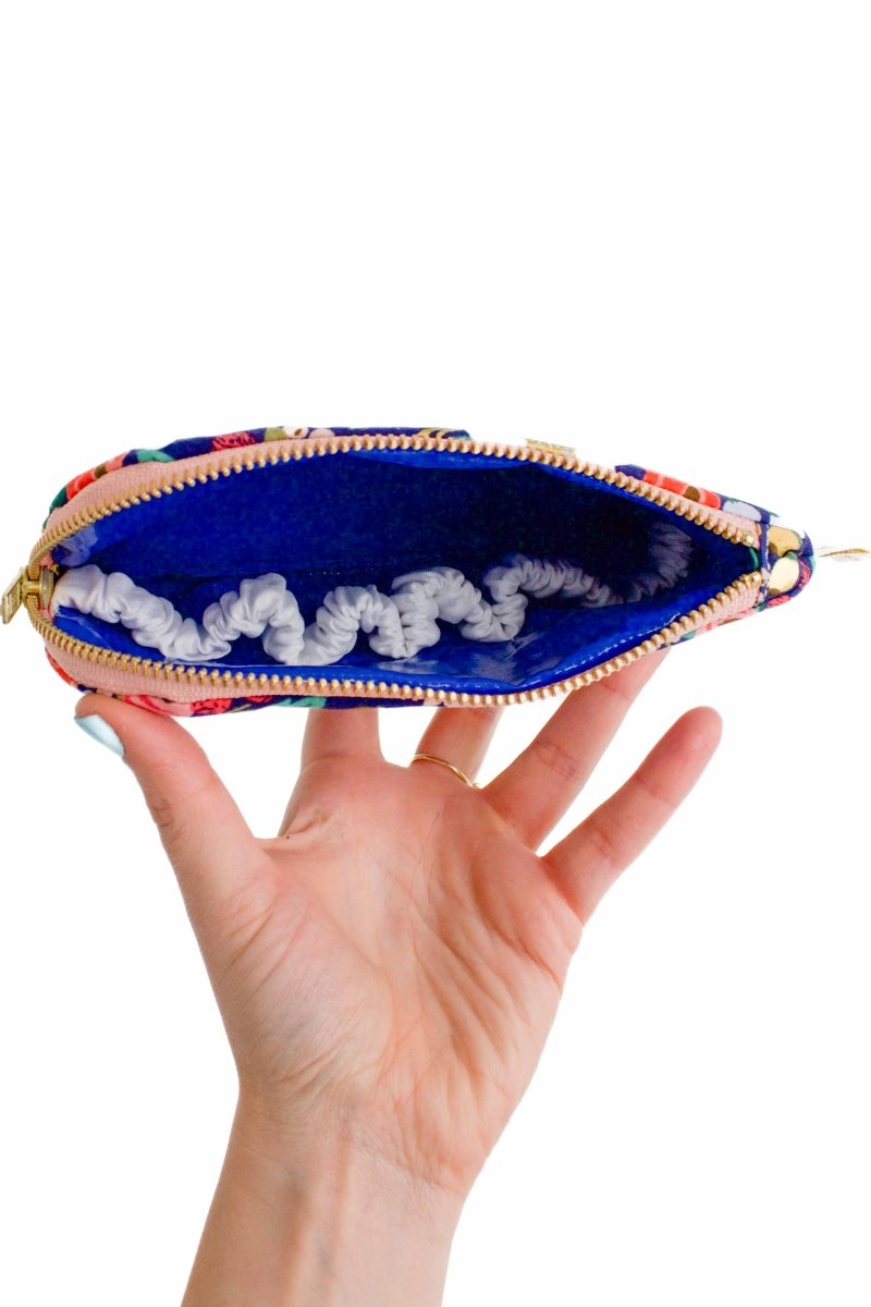 Vintage Garden Everyday Essential Oil Pouch with Compartments - Modern Makerie