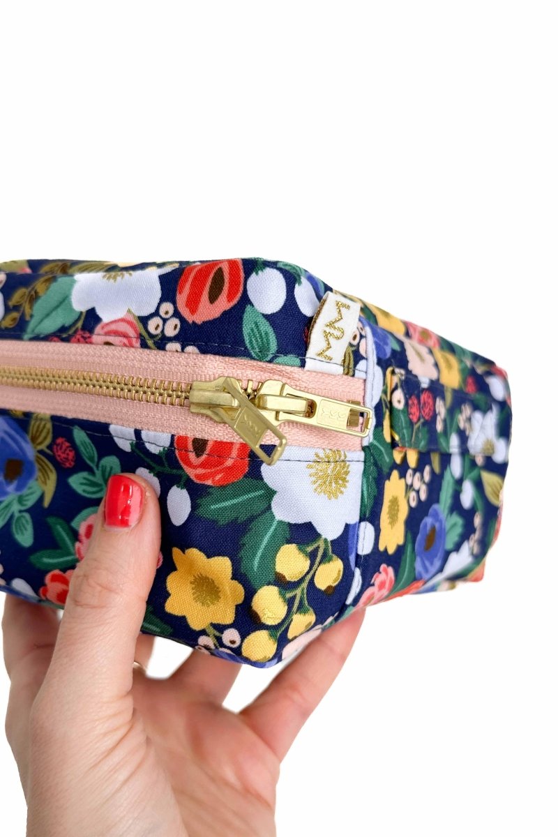 Vintage Garden Mini Cosmetic Cube with Brush Loops - Modern Makerie