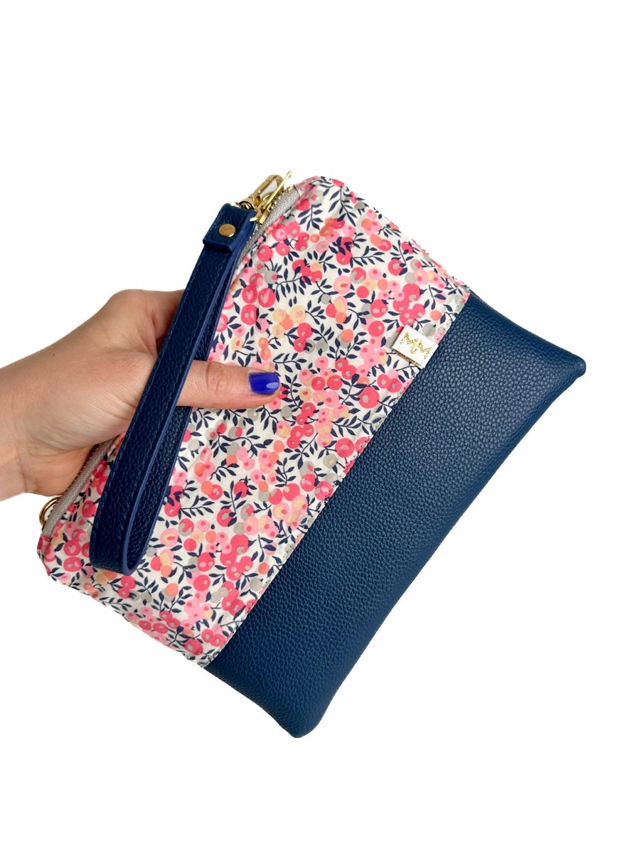 Wiltshire Convertible Crossbody Wristlet+ with Compartments - Modern Makerie